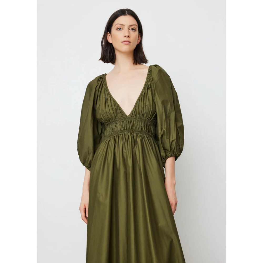 Matteau Shirred Plunge Dress cypress green - Picture 5 of 11
